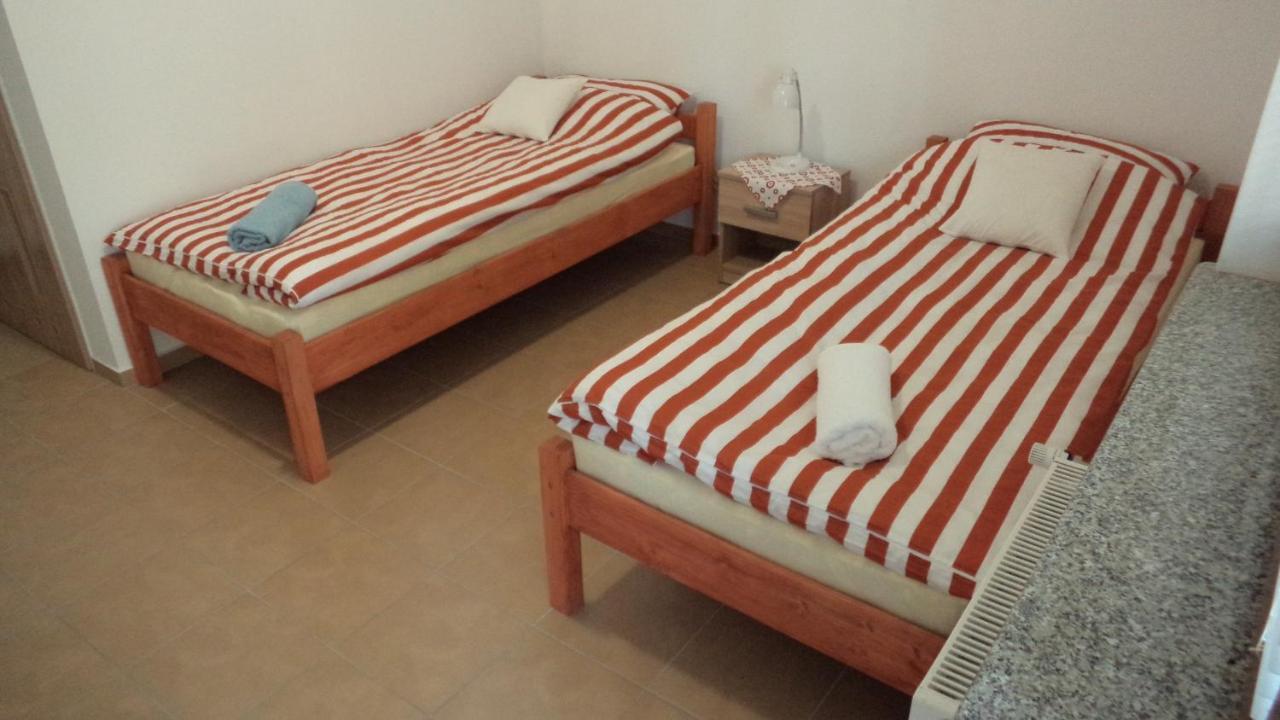 Bacowka Noclegi Sierpnica Екстериор снимка